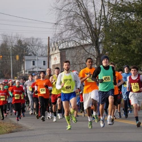 Frankfort 5k Jingle Run/2mile Walk & Kids Mile Presented By Qc Striders
